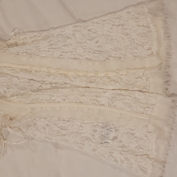 BCBG Generation lace button up top - Picture 4 of 9